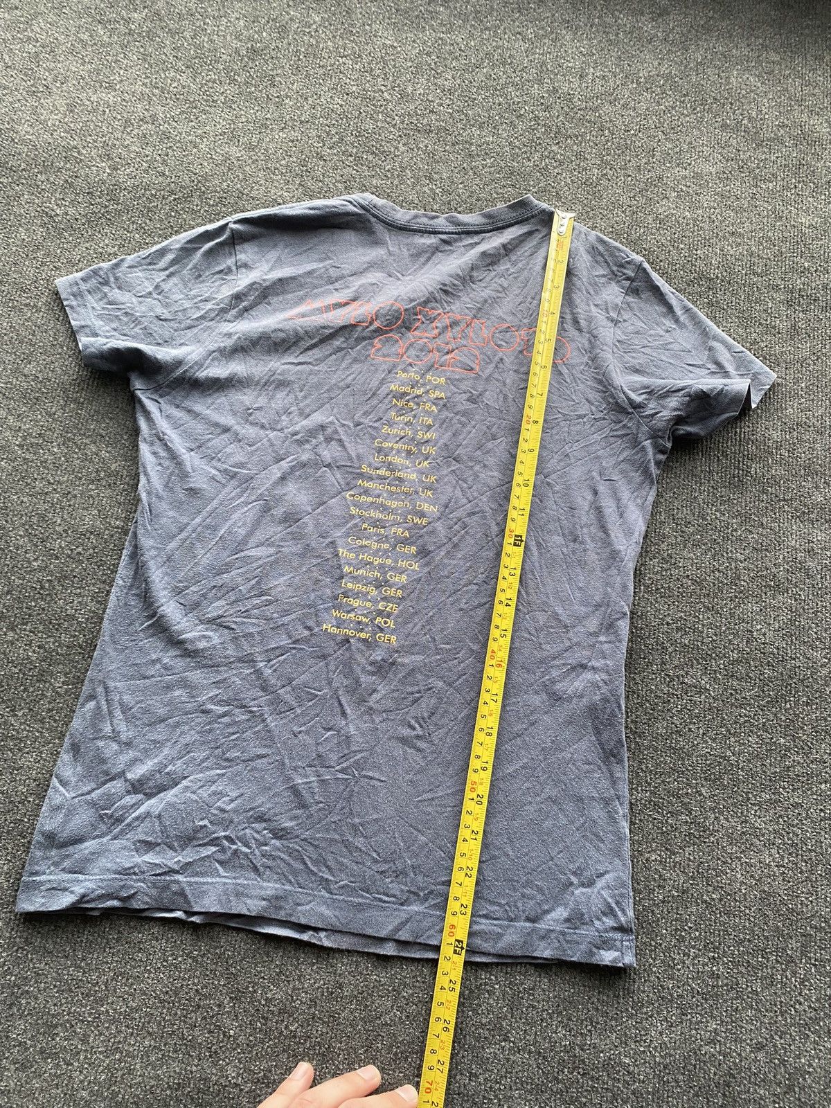 Band Tees 🔥2012 Coldplay Band Tour Mylo Xyloto top m women Size M / US 6-8 / IT 42-44 - 7 Thumbnail