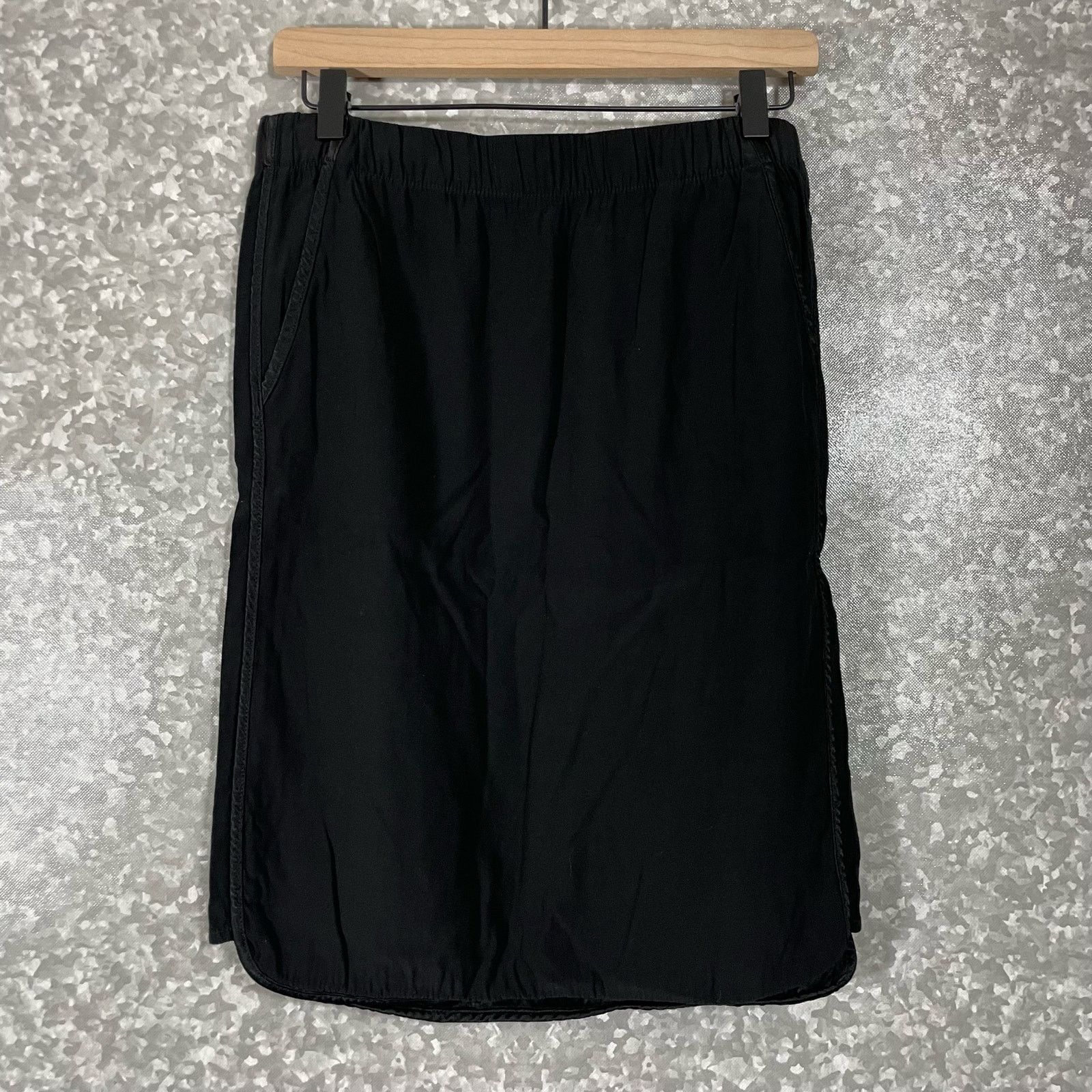 Loft Ann Taylor LOFT Black Elastic Waist Straight Skirt - Small Size 30" / US 8 / IT 44 - 1 Thumbnail