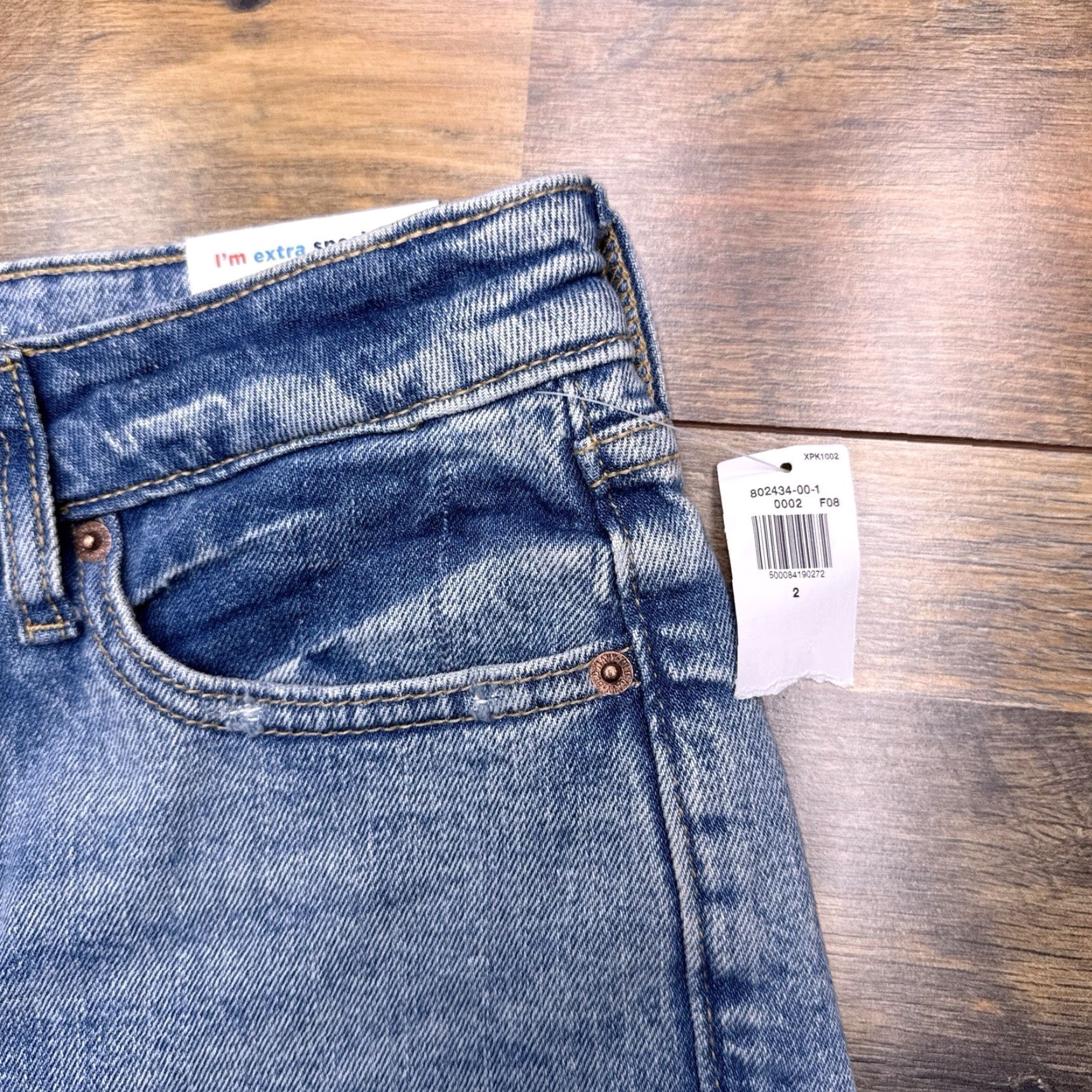 Old Navy Old Navy Womens 2 High Rise 3 Inch Straight Cut Off Shorts New Size 26" / US 2 / IT 38 - 7 Thumbnail