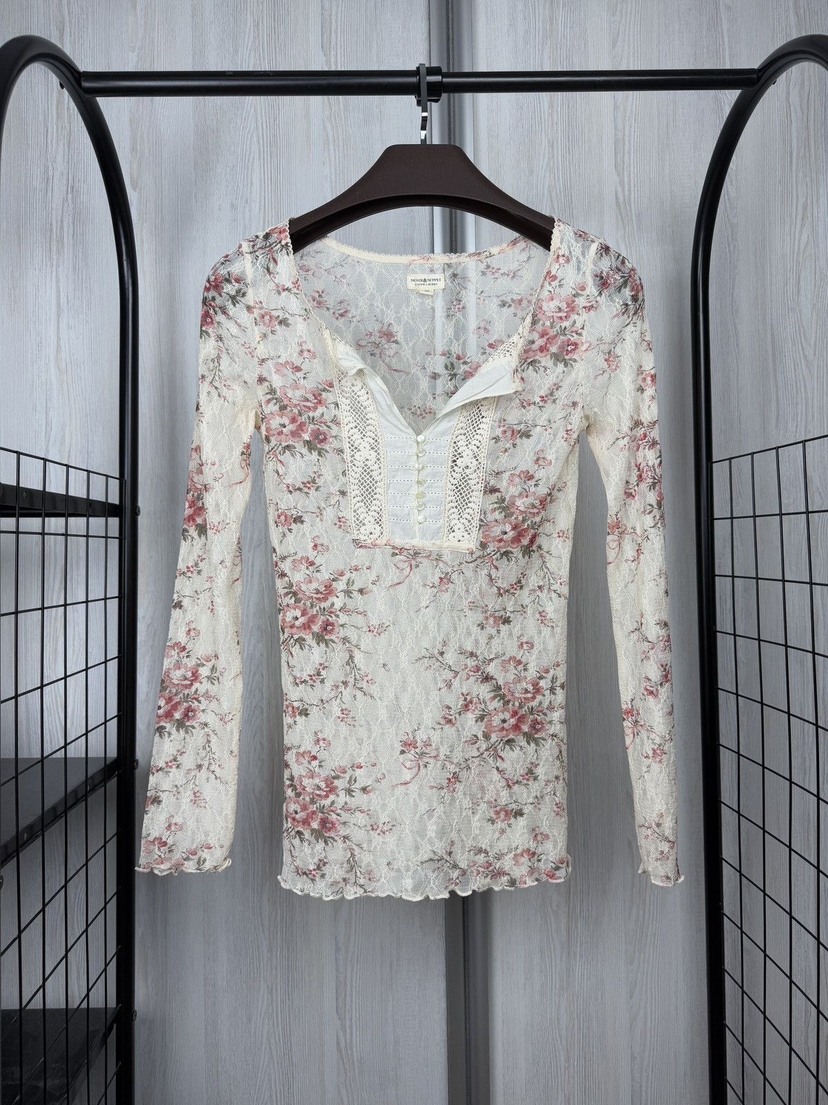 Denim & Supply Ralph Lauren Denim & Supply Ralph Lauren Women’s Mesh Top Floral Lace M Size M / US 6-8 / IT 42-44 - 1 Thumbnail