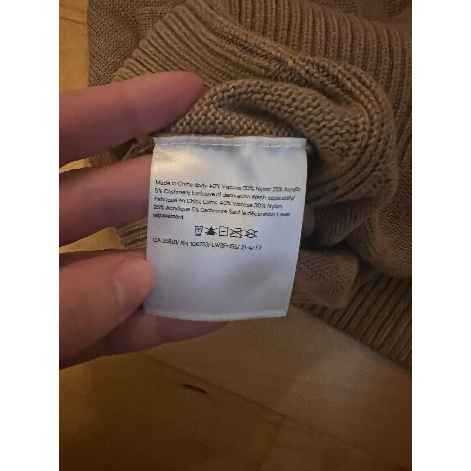 Lululemon Lululemon Sweater Brown Camel Cashmere Blend Pullover Luxury Size M / US 6-8 / IT 42-44 - 3 Thumbnail