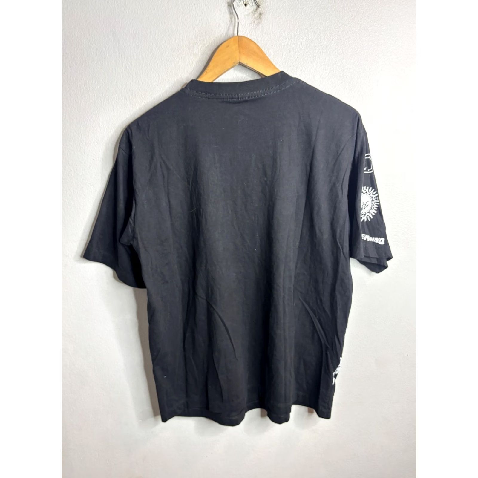 Vintage Nirvana Shirt Mens Large Black All Over Nevermind Graphic Tee Queen T-Shirt Size US L / EU 52-54 / 3 - 4 Thumbnail