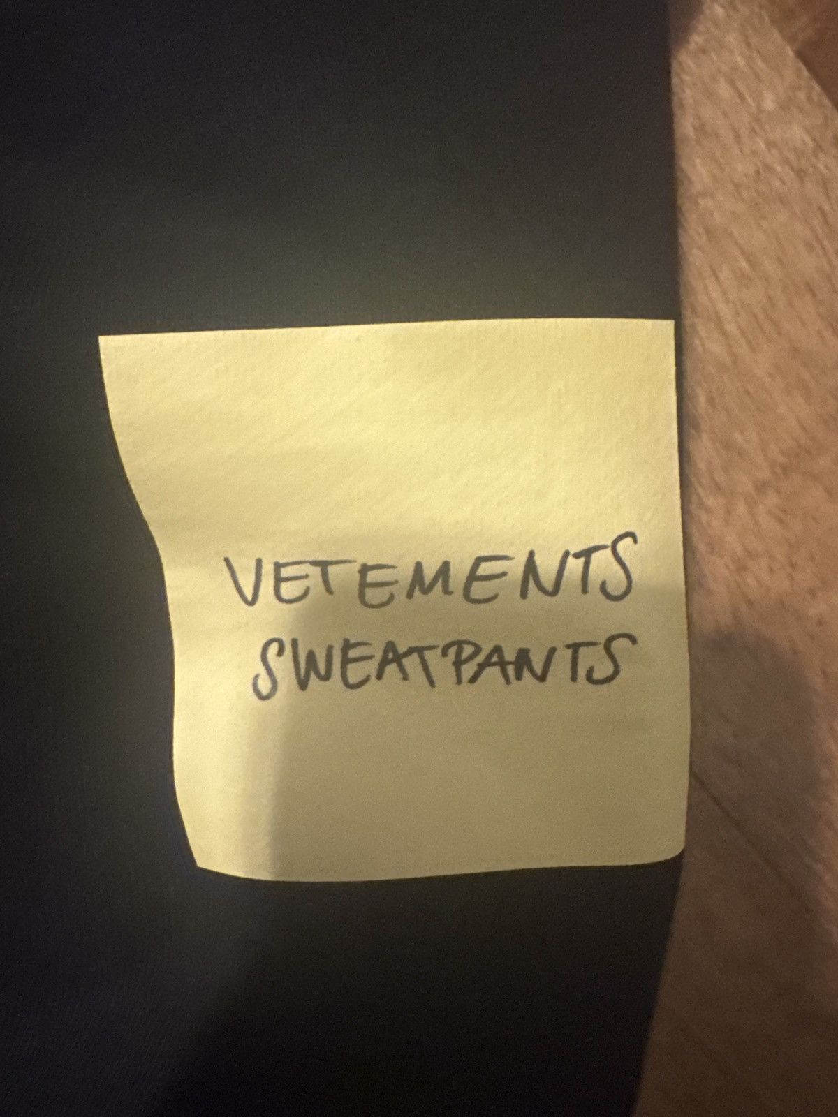 Vetements Vetements Sweatpants Black XS Sticky Note Size US 30 / EU 46 - 2 Thumbnail