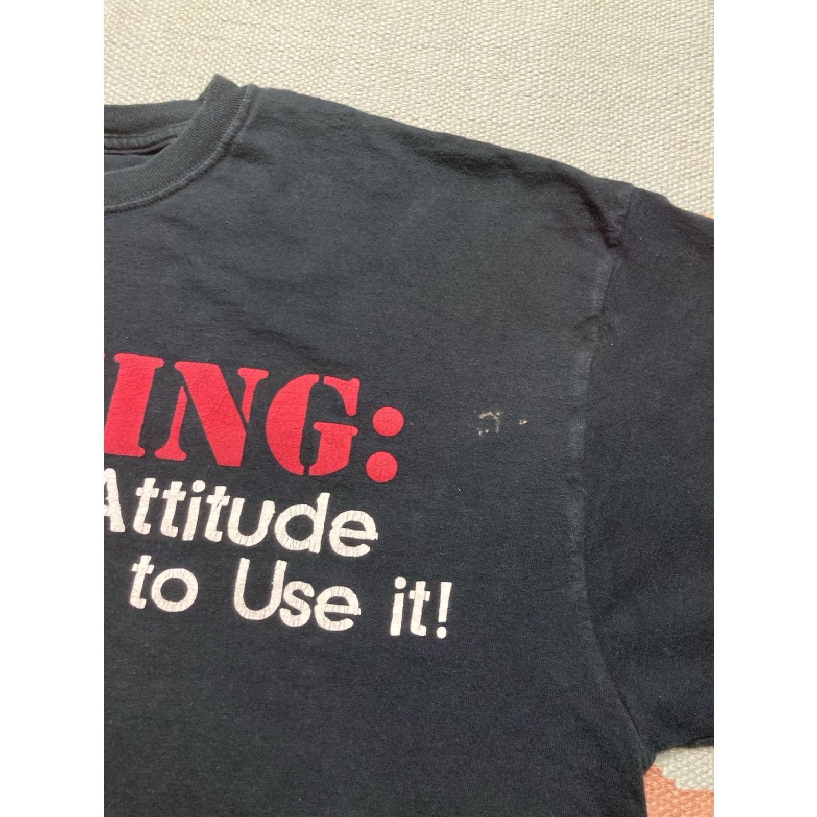 Vintage VINTAGE Y2K graphic t shirt warning I have an attitude and know how to use it funny XL AND T-Shirt Men Black XL Funny Attitude Shirt 2000s Mens Size US XL / EU 56 / 4 - 3 Thumbnail