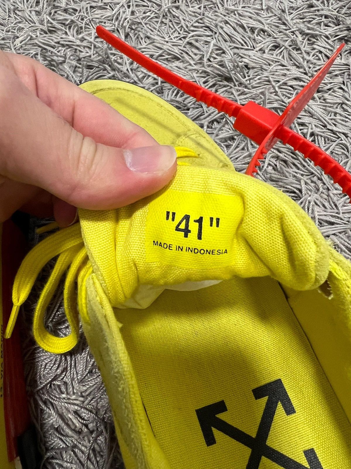 Off-White Off White Vulc Low Yellow Size US 7.5 / EU 40-41 - 8 Thumbnail
