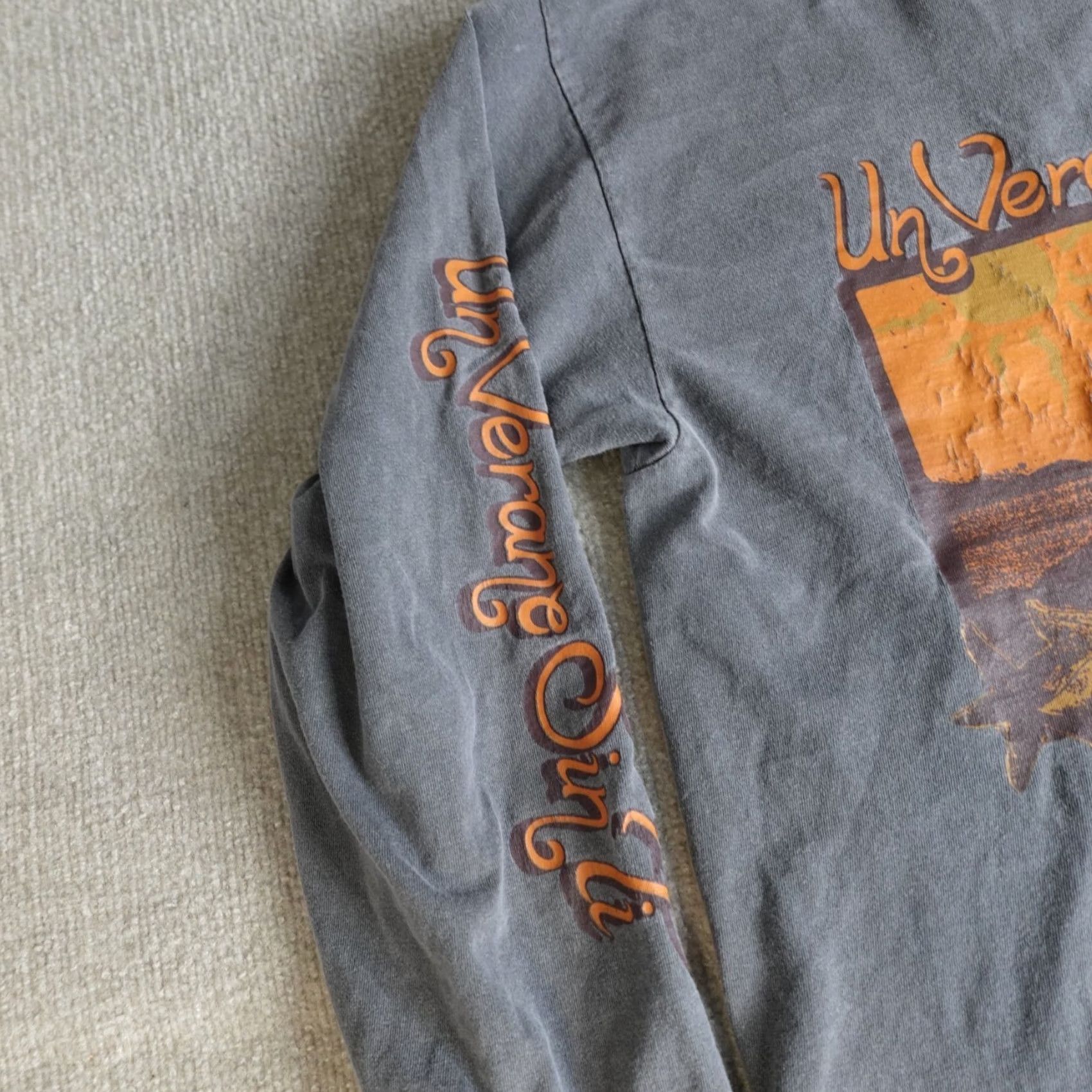Vintage Bad Bunny Shirt Long Sleeve Medium Gray Un Verano Sin Ti Tour Mens Size US M / EU 48-50 / 2 - 4 Thumbnail
