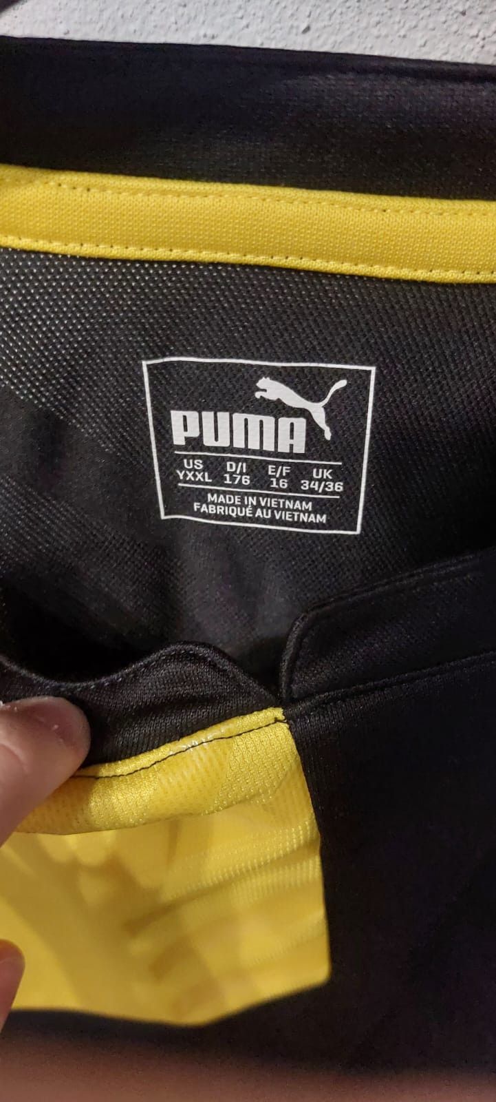 Puma Dortmund Trainign Kit Puma 2015/16 (XXL. Kids) Size US XXL / EU 58 / 5 - 3 Thumbnail