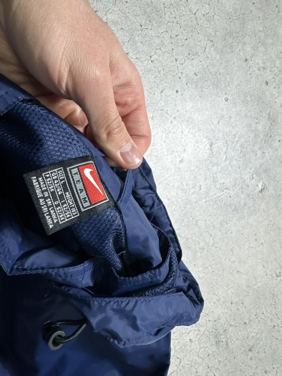 Nike Nike Team Vintage 90’s Nylon Jacket Full Zip Drill Y2K Size US L / EU 52-54 / 3 - 5 Thumbnail