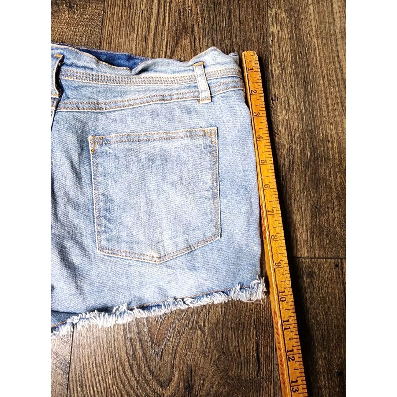 Denime FATE Denim Shorts Women's Small Blue Aztec Embroidered Boho Cut-Off Womens Size 28" / US 6 / IT 42 - 4 Thumbnail