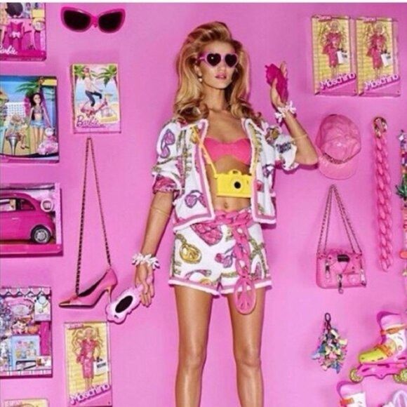 Moschino Moschino Barbie Yellow Camera Crossbody Phone Carrying Case Size ONE SIZE - 10 Thumbnail