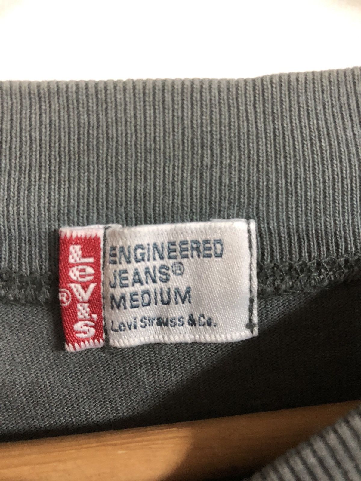Levi's Vintage 90’s Levis tshirt long Sleeve Size US M / EU 48-50 / 2 - 9 Thumbnail