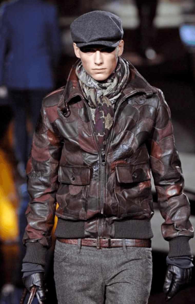 Dolce & Gabbana AW2008 Dolce & Gabbana Patchwork Circle Burgundy Leather Jacket Size US S / EU 44-46 / 1 - 1 Thumbnail