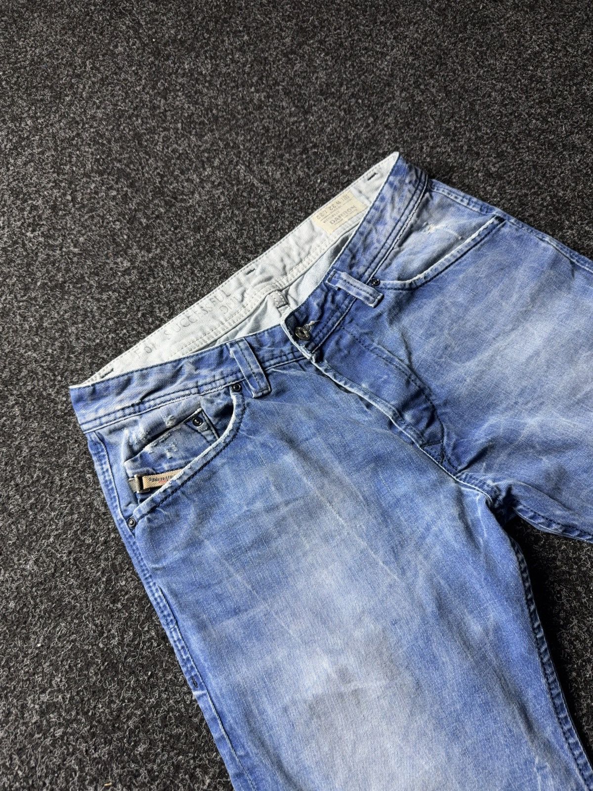 Diesel Y2K 00s Diesel Darron Jeans Light Blue Wash Made in Italy Size US 32 / EU 48 - 6 Thumbnail