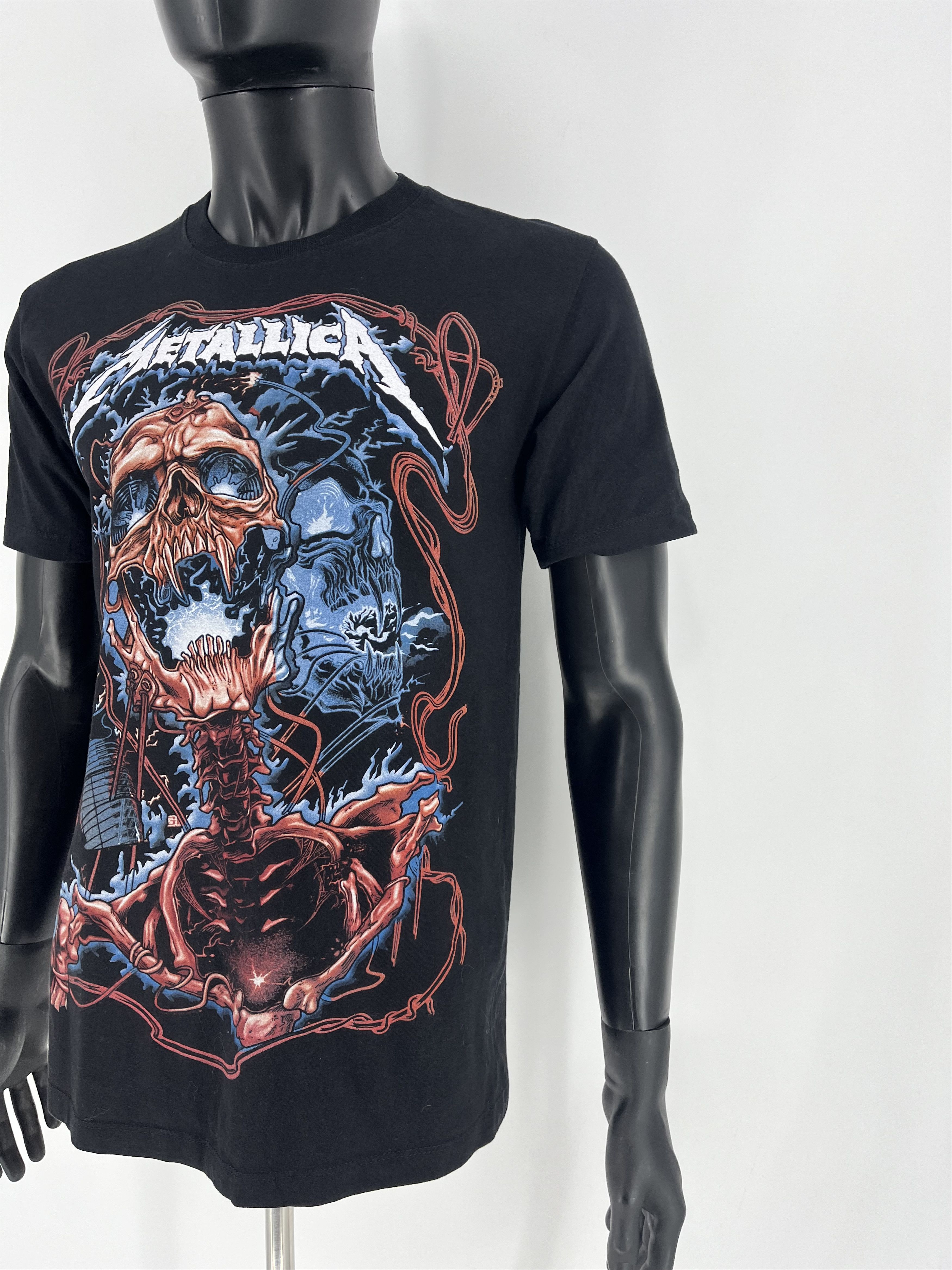 Band Tees × Vintage Vintage 90s Metallica Birmingham England Concert TShirt Size US M / EU 48-50 / 2 - 7 Thumbnail