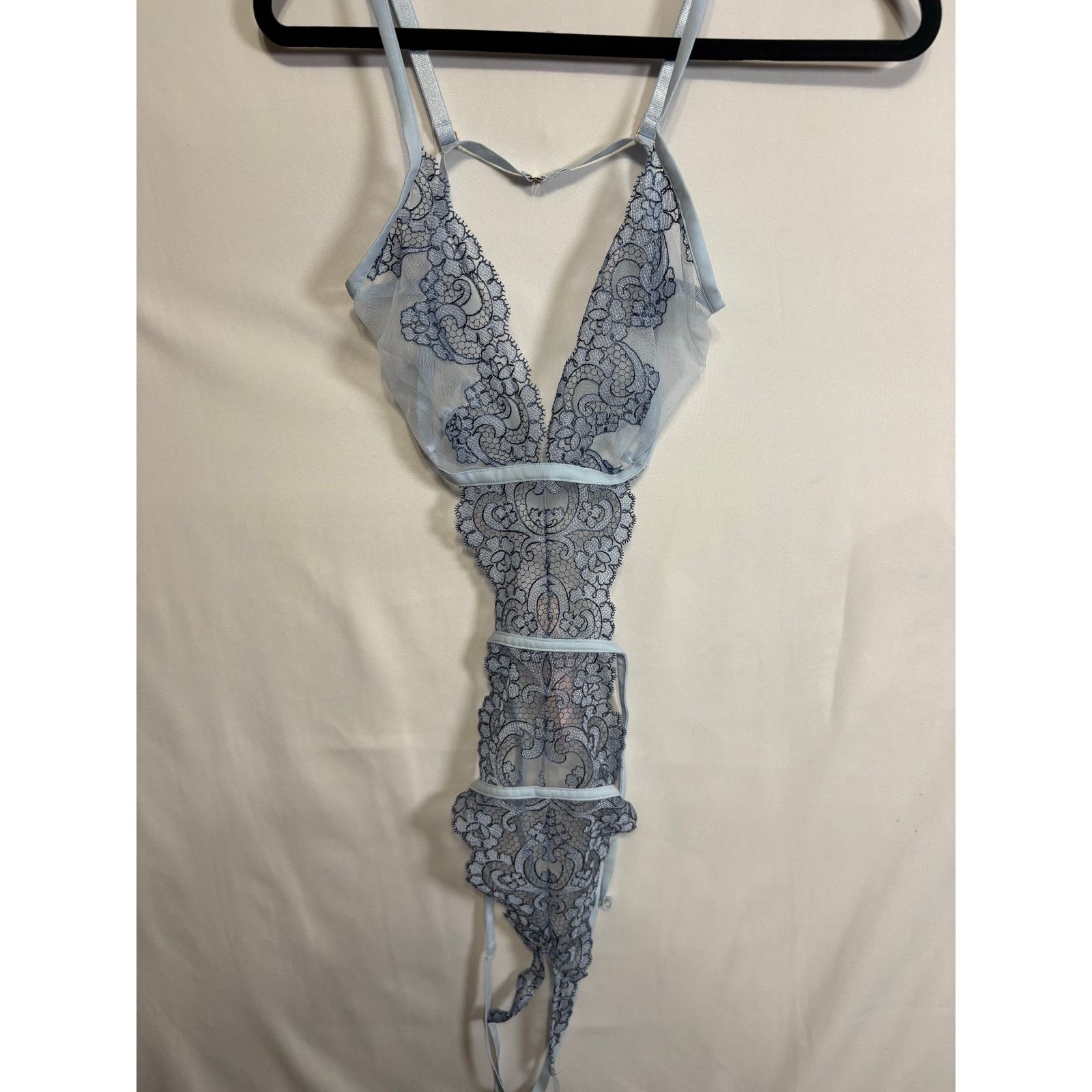 Victoria's Secret Victoria’s Secret NWT SZ XL Sexy Lace Bodysuit Size XL / US 12-14 / IT 48-50 - 4 Thumbnail