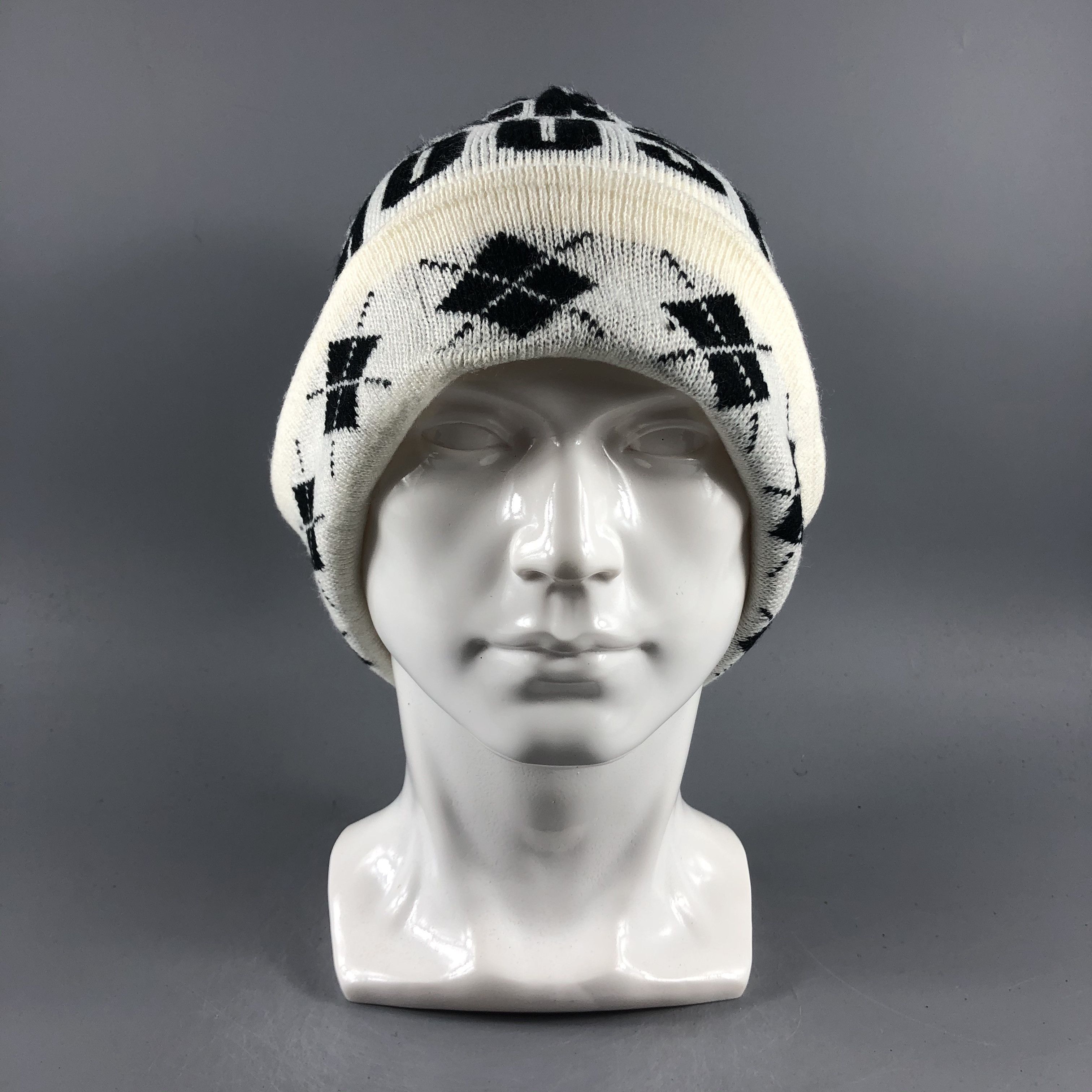 Mickey Mouse × Vintage Mickey Mouse Beanie Snow Hat Snow Cap -D142 Size ONE SIZE - 7 Thumbnail