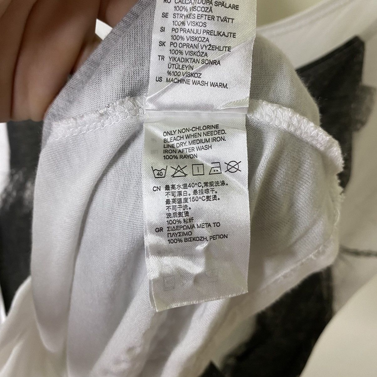 Hysteric Glamour H&M Divided Sexy Graphic Hysterics Glamour Style Women Tee Size XS / US 0-2 / IT 36-38 - 7 Thumbnail