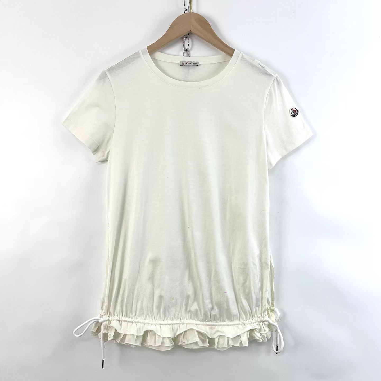 Moncler Moncler White Ruffle Hem Slit Short Sleeve T-shirt K12 Size US S / EU 44-46 / 1 - 1 Thumbnail