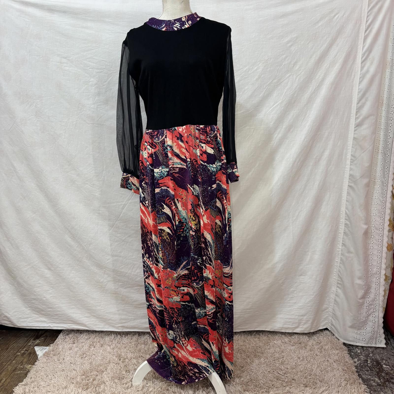 Other Vtg 70s psychedelic abstract dress Size M / US 6-8 / IT 42-44 - 1 Thumbnail