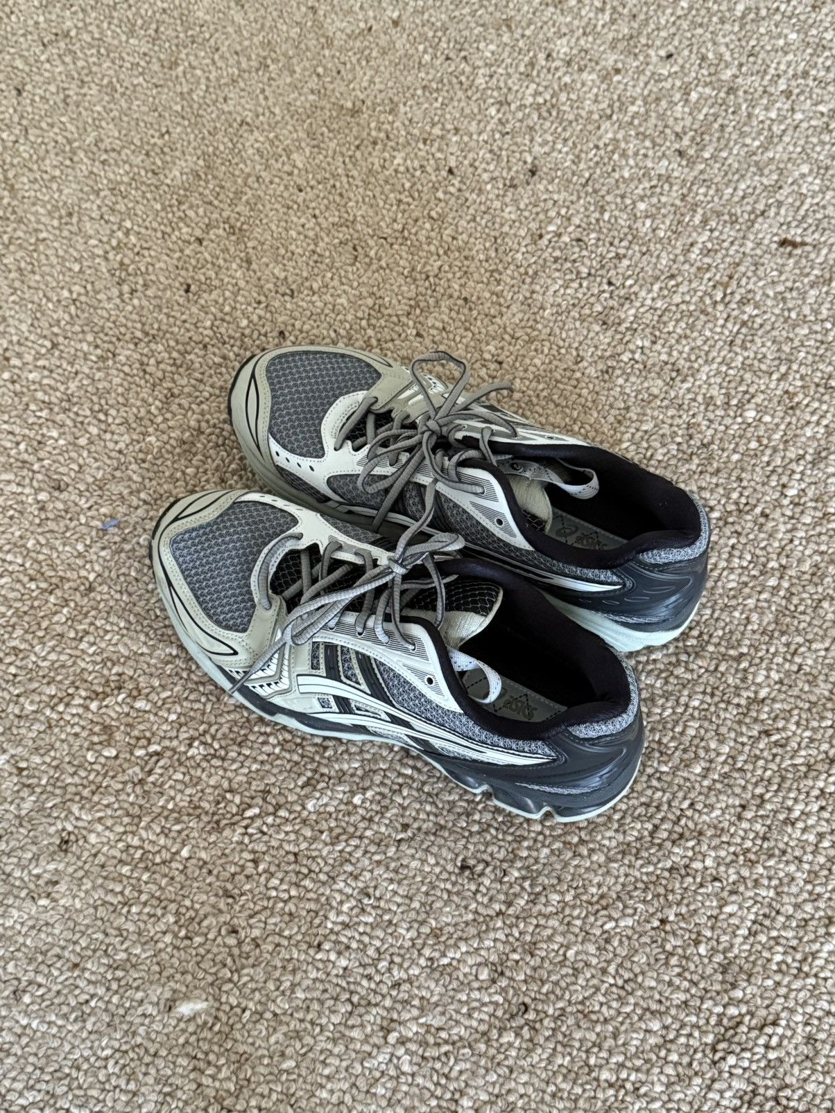 Asics × Kiko Kostadinov Asics x Kiko Kostadinov UB1-S Gel Kayano 14 'Graphite Grey Size US 9 / EU 42 - 3 Thumbnail