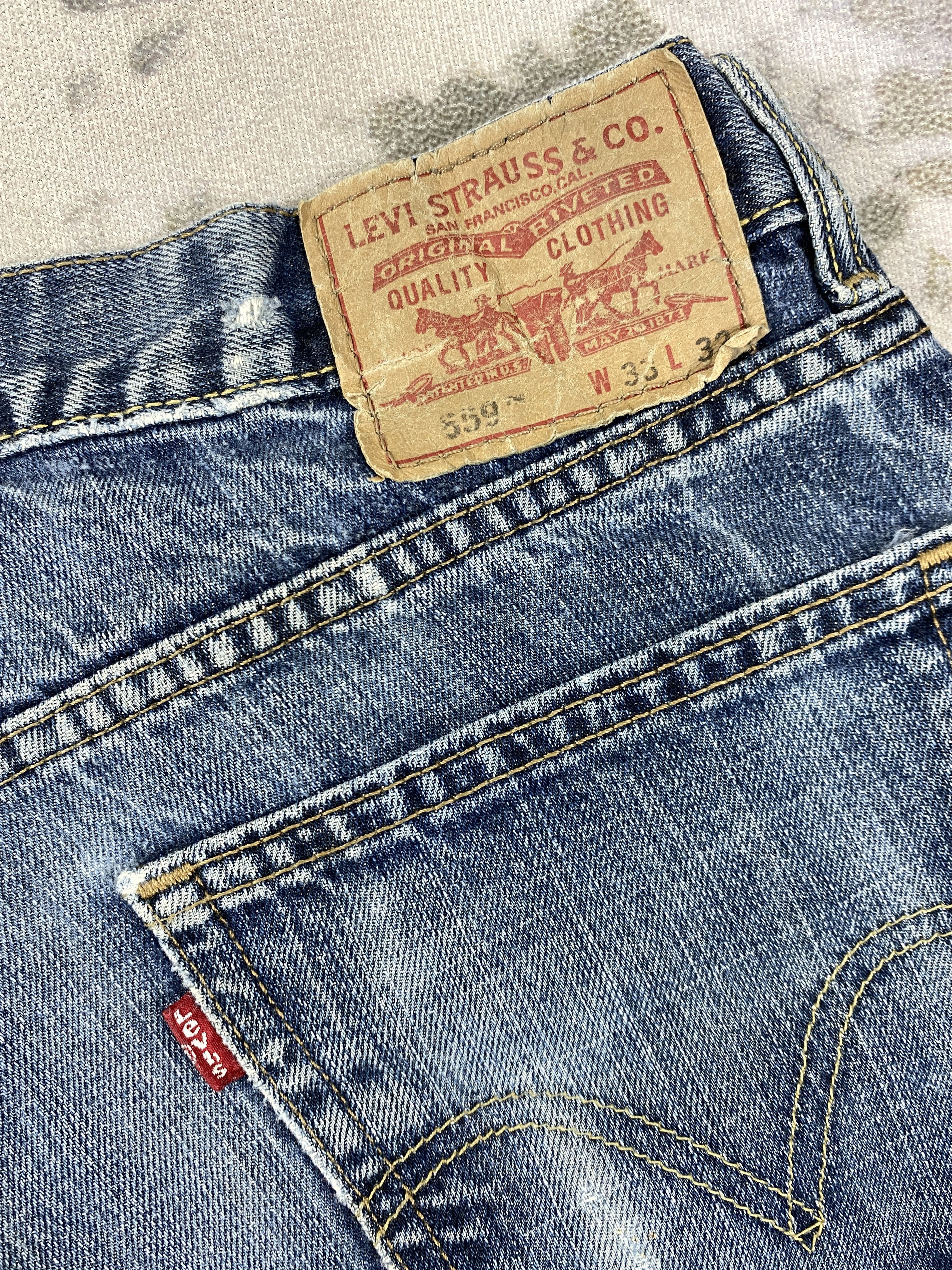 Levi's Blue Vintage Levi's 559 Jeans 35x32.5 Denim -JN1961 Size US 35 - 13 Thumbnail