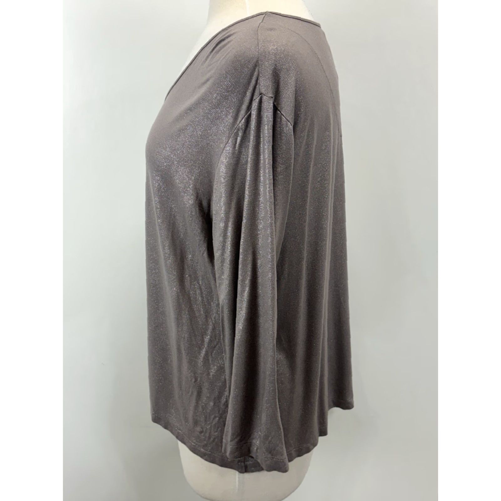 Vintage Chicos Women's Silver Shimmer T-Shirt XL Classic V-Neck Long Sleeve Gray Rayon Blend Vintage Metal Top Size XL / US 12-14 / IT 48-50 - 2 Thumbnail