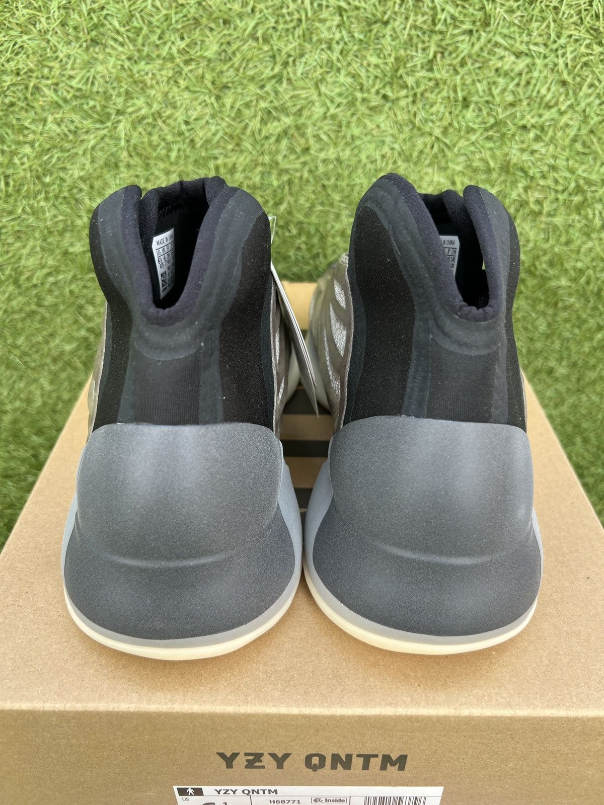 Adidas × Yeezy adidas Yeezy Quantum Barium Size US 6.5 / EU 39-40 - 7 Thumbnail
