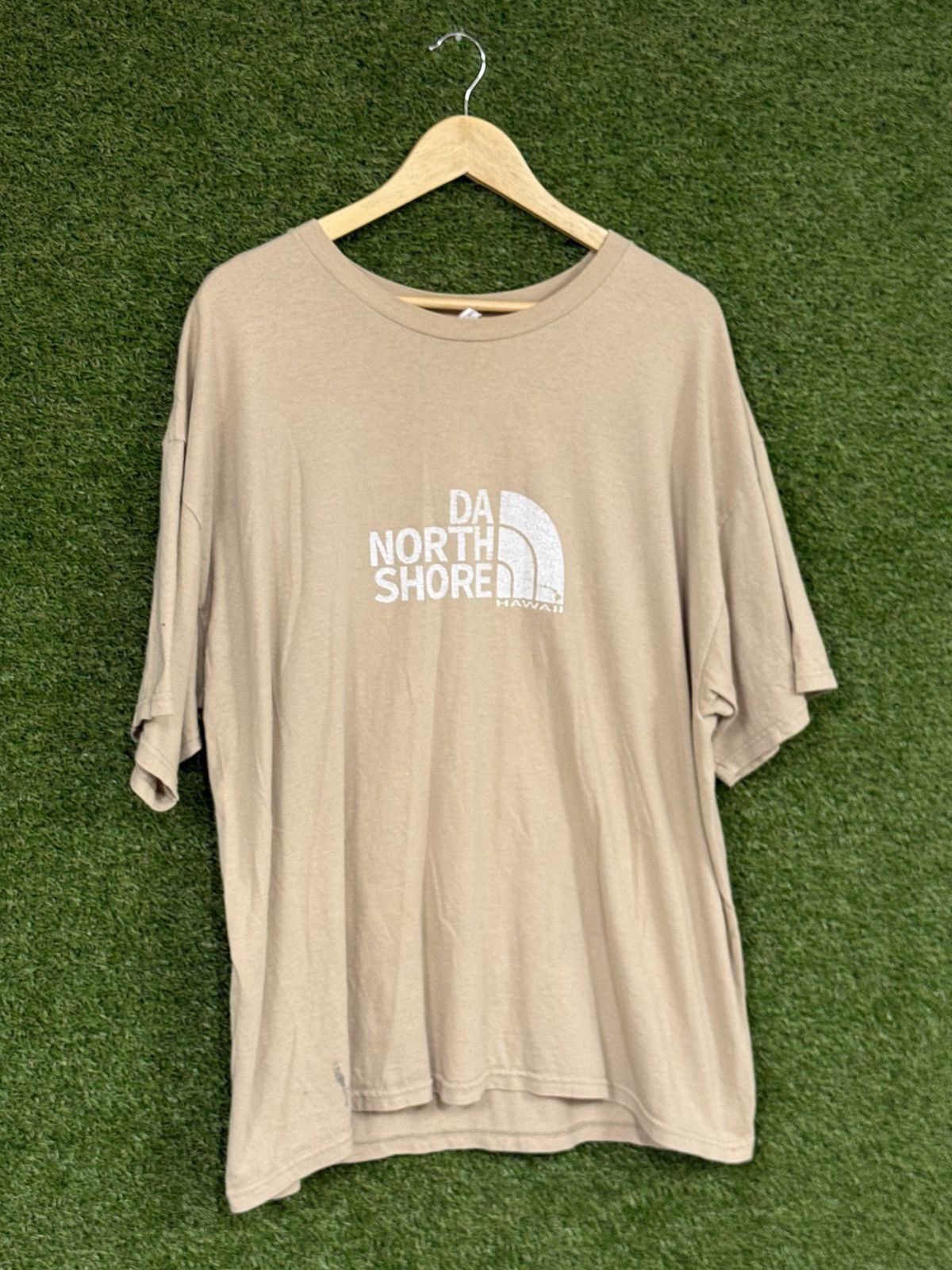 Vintage Da North Shore Hawaii Alstyle Beige Sand Logo Tee 2XL XXL Size US XXL / EU 58 / 5 - 1 Thumbnail