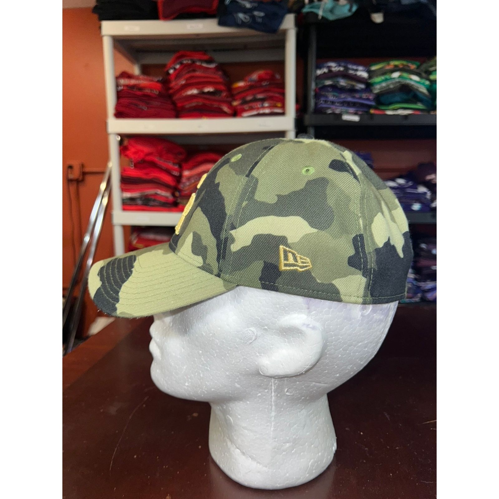 New Era Colorado Rockies Camo Hat Armed Forces Day MLB Cap L/XL Size ONE SIZE - 4 Thumbnail