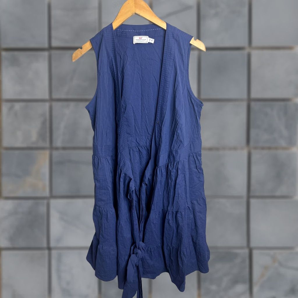 Vineyard Vines Vineyard Vines Performance Vest Womens Medium Blue Tie Front Ruffle Hem Size M / US 6-8 / IT 42-44 - 1 Thumbnail