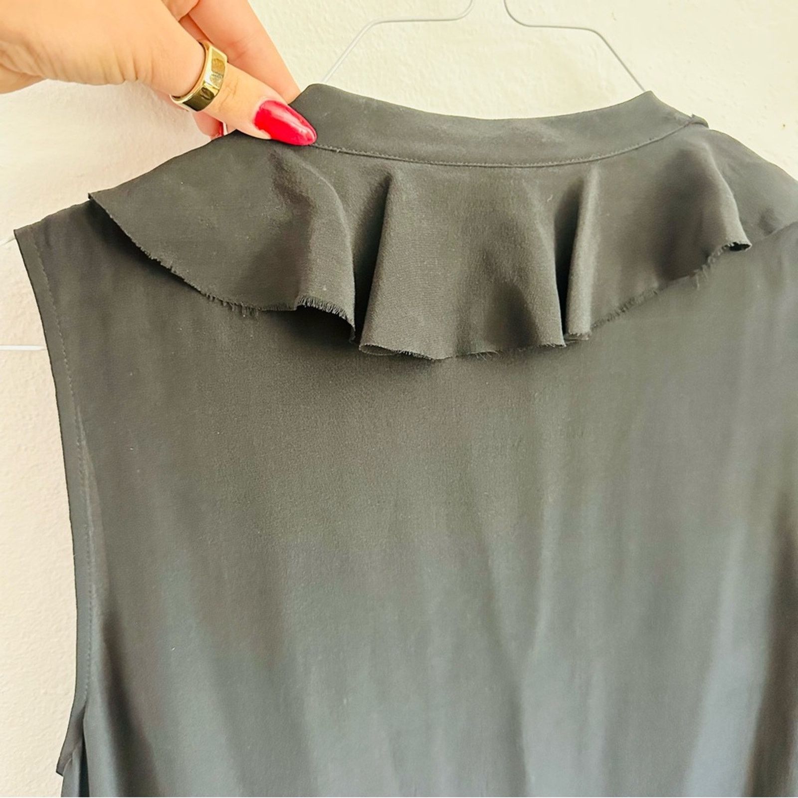 Joie JOIE Black Ruffle Scoop Neck LBD Mini Tank Tie Neck Dress Size S / US 4 / IT 40 - 9 Thumbnail