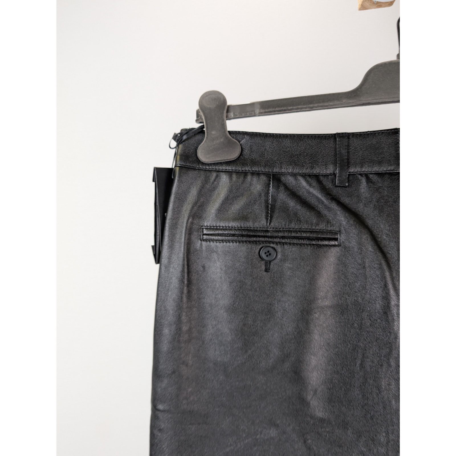 Saint Laurent Paris o1rshd1 Leather Bermuda Shorts in Black Size US 34 / EU 50 - 13 Thumbnail