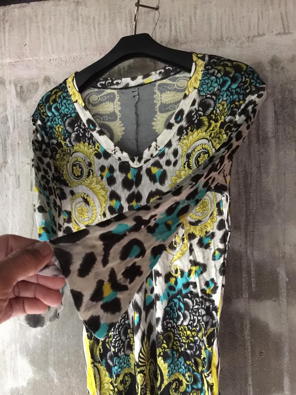 Versace × Vintage GIANNI VERSACE LEOPARD LONG SLEEVE Size M / US 6-8 / IT 42-44 - 2 Thumbnail