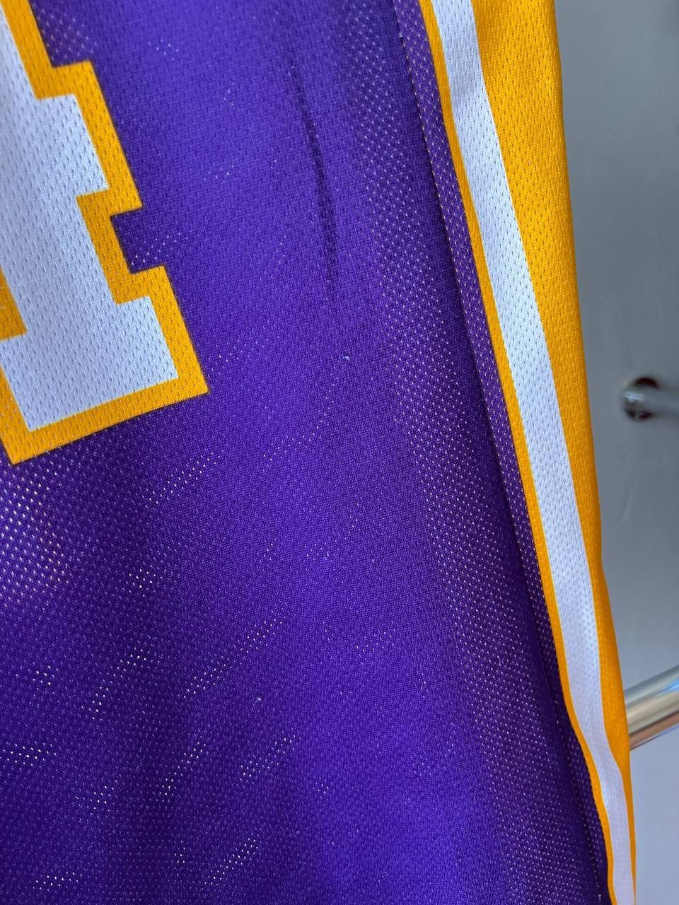 NBA VINTAGE LOS ANGELES LAKERS #24 BASKETBALL CHAMPION JERSEY L Size US L / EU 52-54 / 3 - 14 Thumbnail