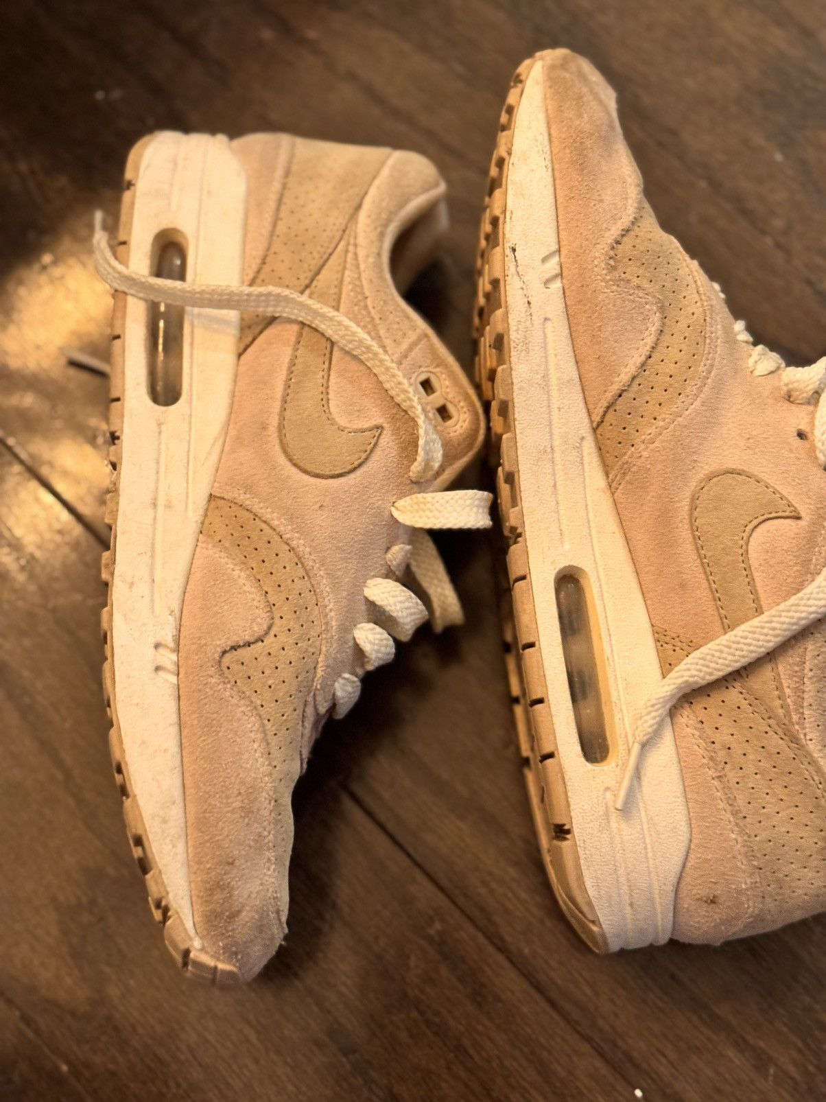 Nike Nike Air Max 1 Premium Desert Sand Suede 875844-004 Size US 9.5 / EU 42-43 - 4 Thumbnail