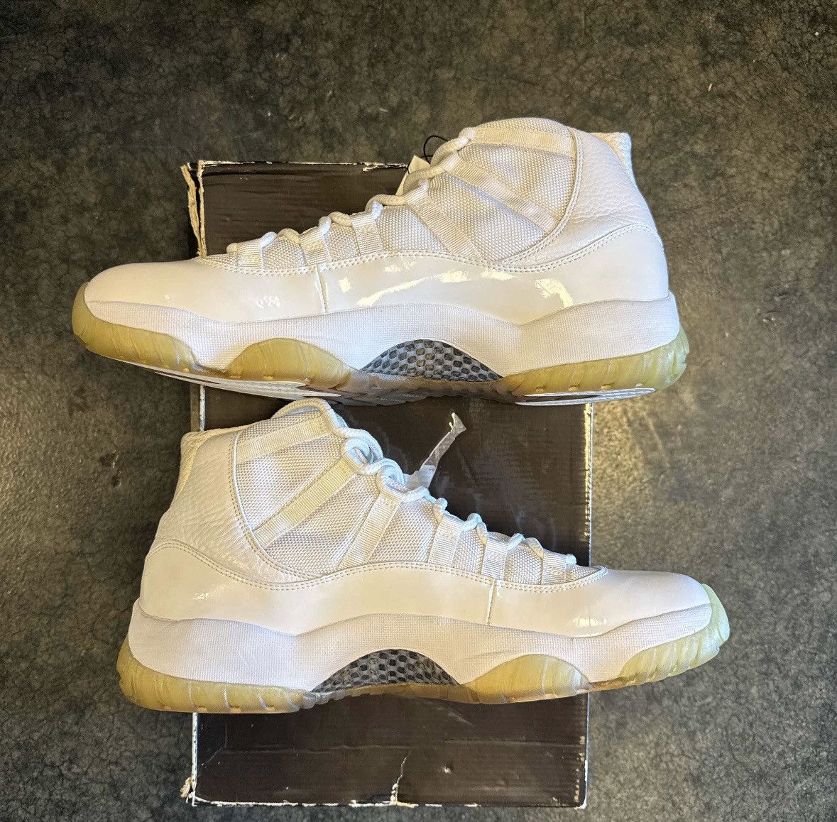Nike Jordan 11 Silver Anniversary Size US 13 / EU 46 - 2 Thumbnail