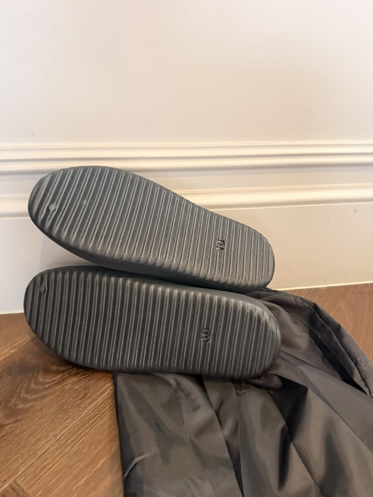 Yeezy SIZE 10 YEEZY SL-01 Size US 11 / EU 44 - 4 Thumbnail