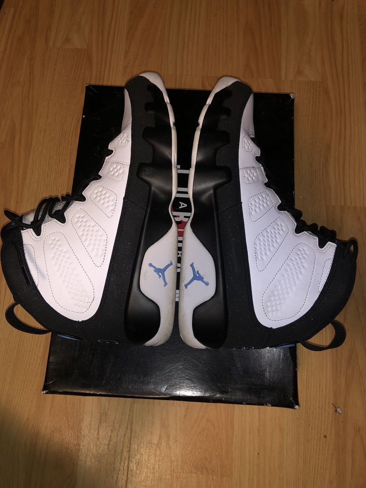 Nike Air Jordan 9 Retro University Blue - Size 9 Size US 9 / EU 42 - 6 Thumbnail