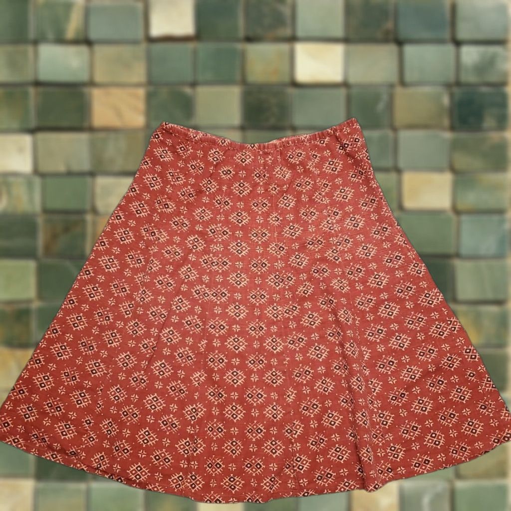 The Territory Ahead VINTAGE Territory Ahead Skirt Womens 10 Red Boho Geometric Print Cotton A-Line Midi Women Red Geometric 90s Territory Ahead Womens 10 Size 32" / US 10 / IT 46 - 1 Thumbnail