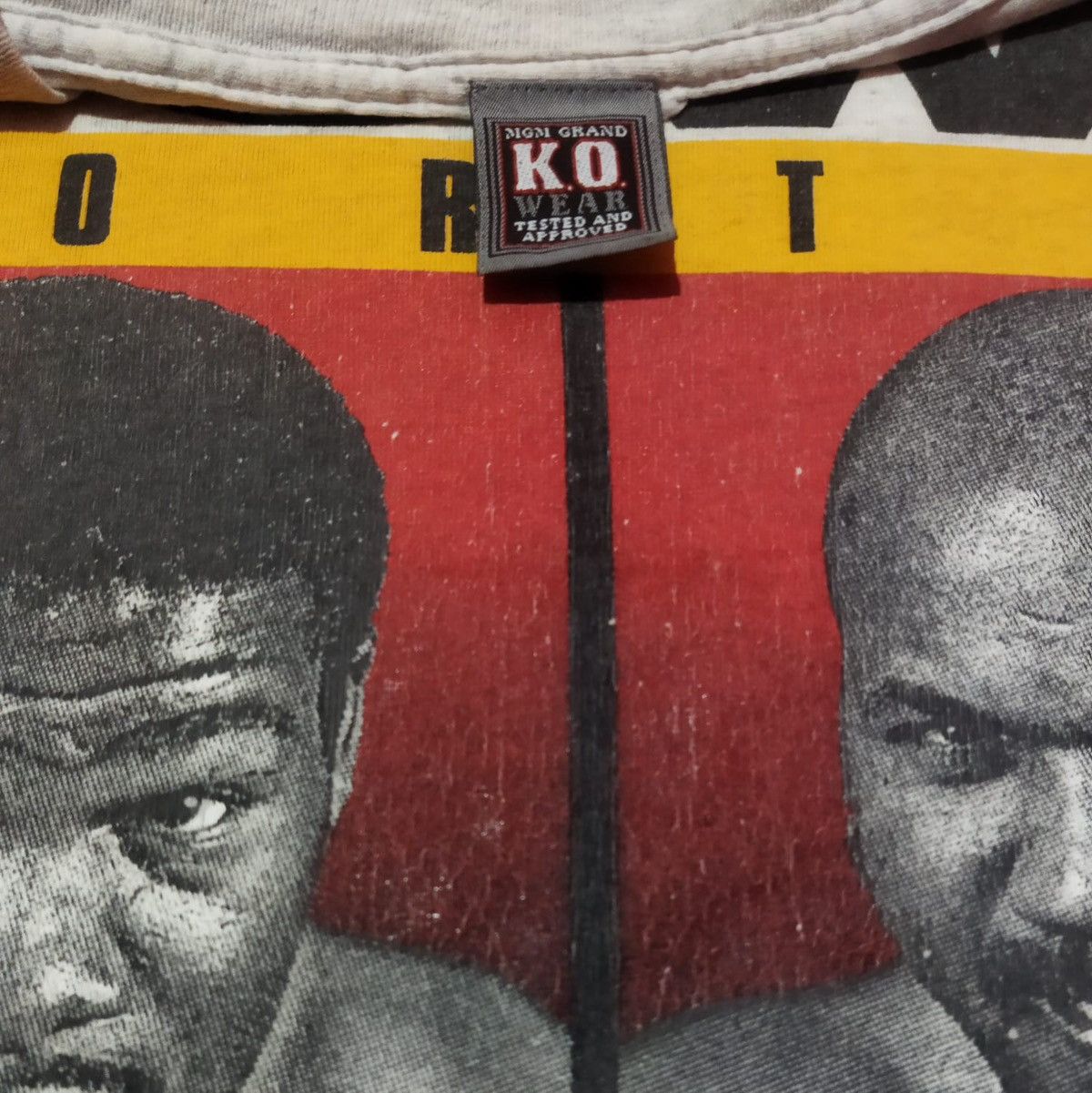 Vintage Vintage 90s Boxing Bowe Mortal vs Enemies Gonzales Tee Size US XL / EU 56 / 4 - 2 Thumbnail