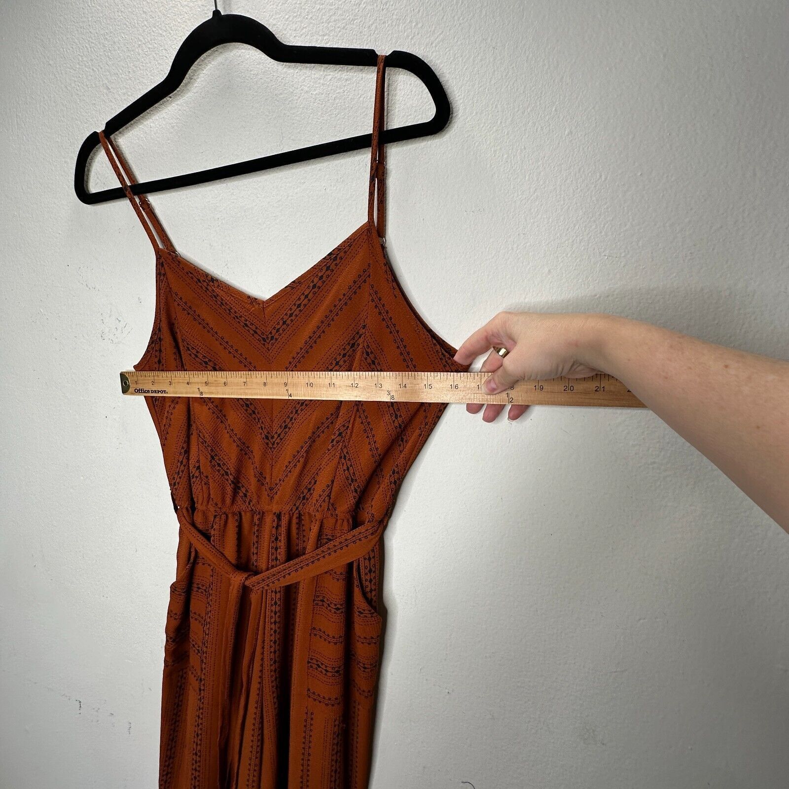 Other E & M Rust Aztec VNeck Spaghetti Strap Tie Waist Jumpsuit Size 30" / US 8 / IT 44 - 13 Thumbnail