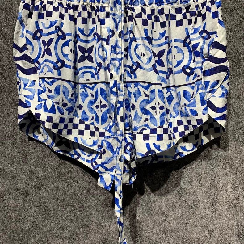 Louis Vuitton Louis Vuitton White and blue silk ocean shorts 2501-Nextarr Size US 34 / EU 50 - 5 Thumbnail