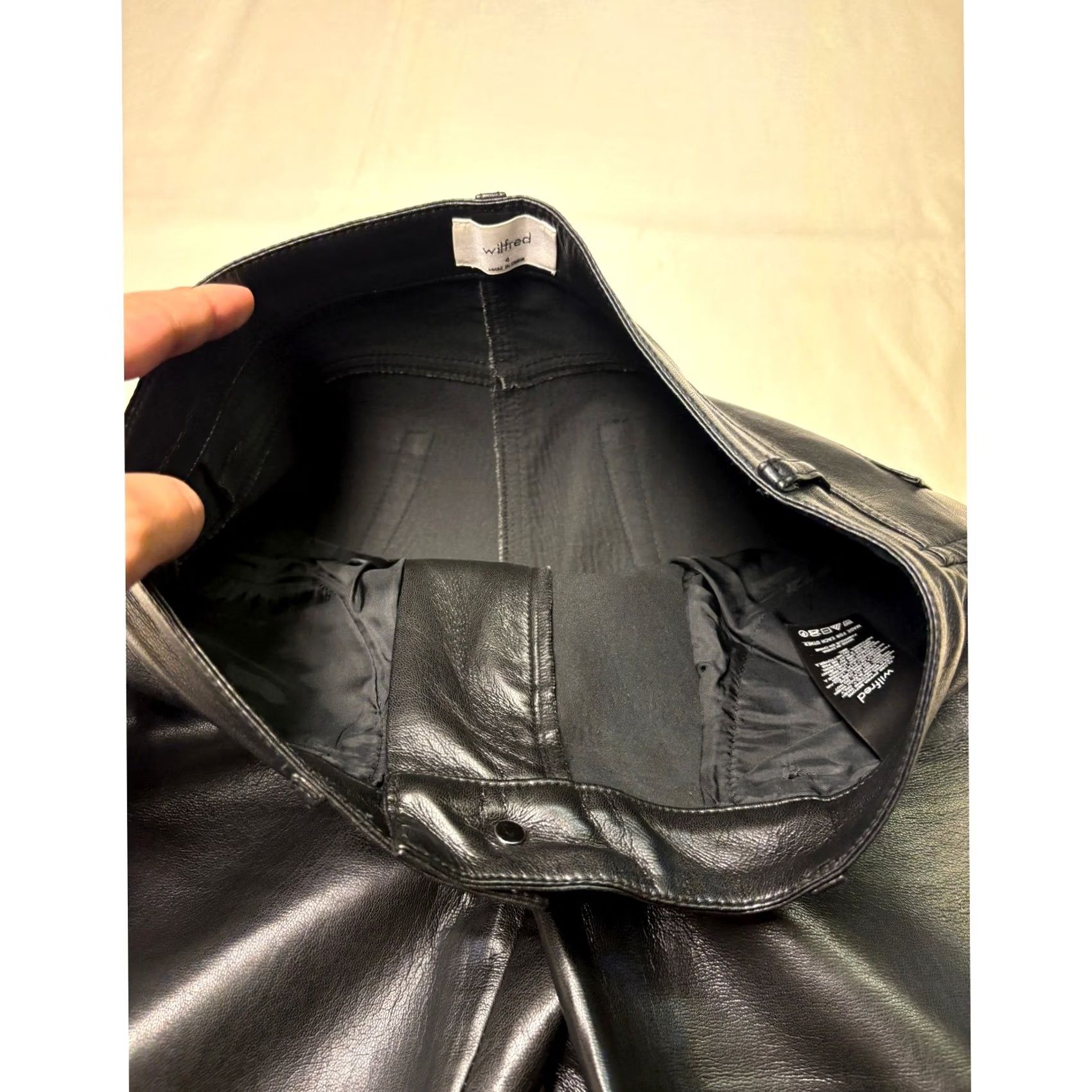 Vintage Wilfred Melina Vegan Leather High Waisted Straight Leg Pants 4 W27 L29 Black Women's Shoes? Size 27" / US 4 / IT 40 - 4 Thumbnail
