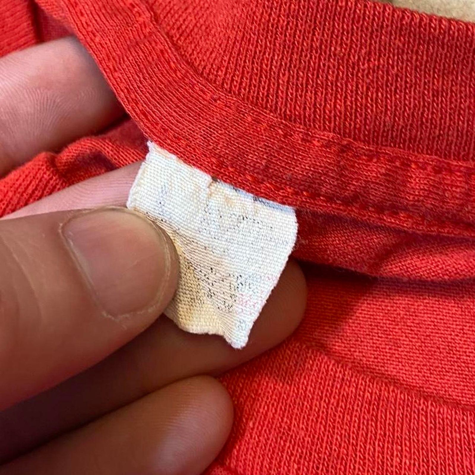 Other 90s red single stitch tee Size US S / EU 44-46 / 1 - 3 Thumbnail