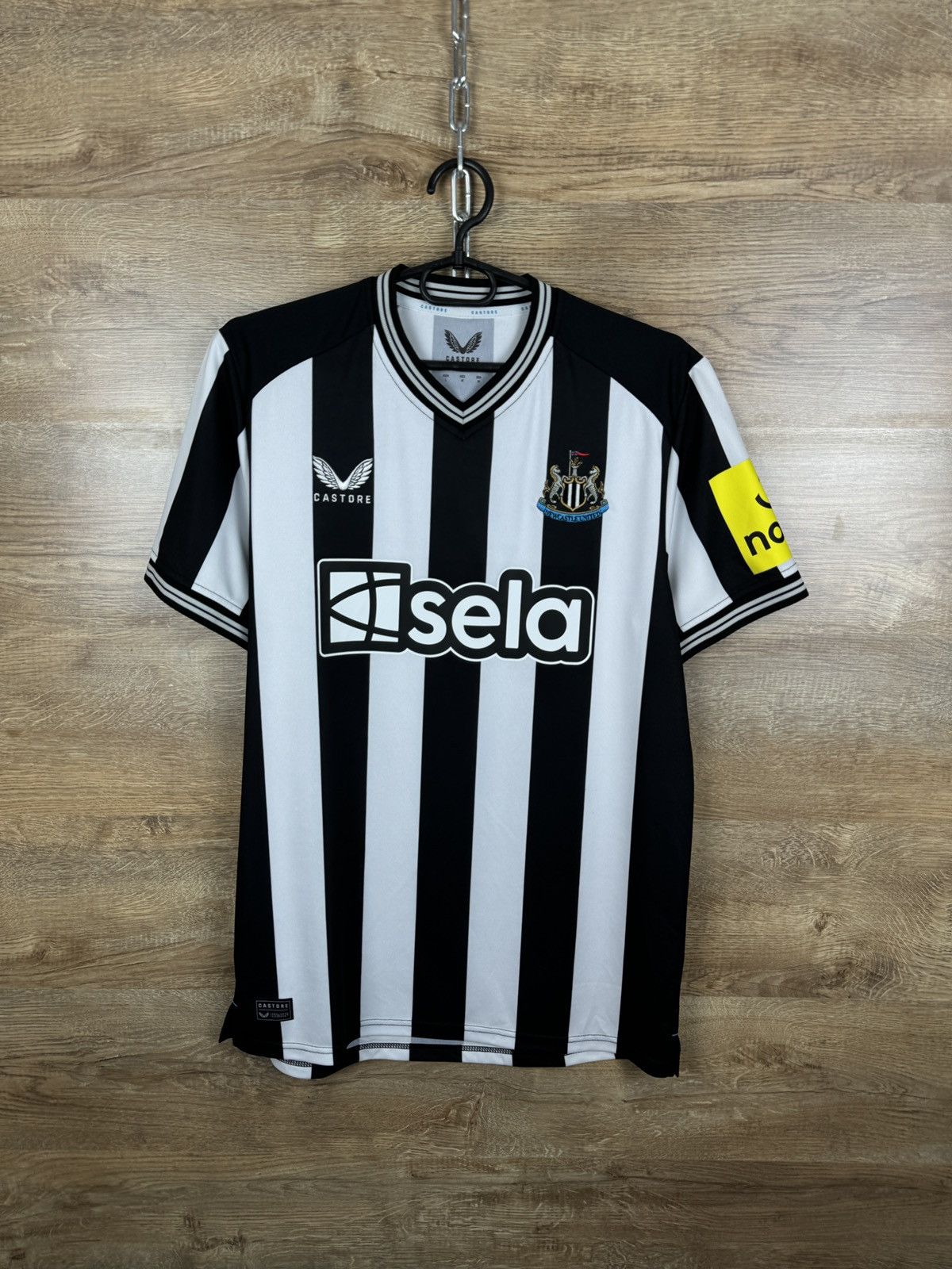 Castore Mens Vintage Castore New Castle FC T-shirt soccer jersey Size US M / EU 48-50 / 2 - 2 Thumbnail