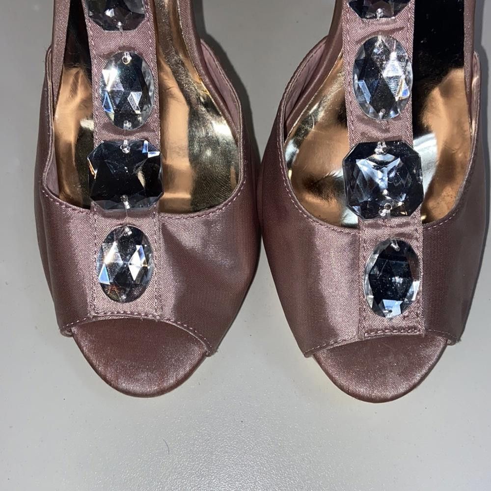 Steve Madden Steve Madden l Satin Platform Heels W/ Gemstones 8 Size US 8 / IT 38 - 4 Thumbnail