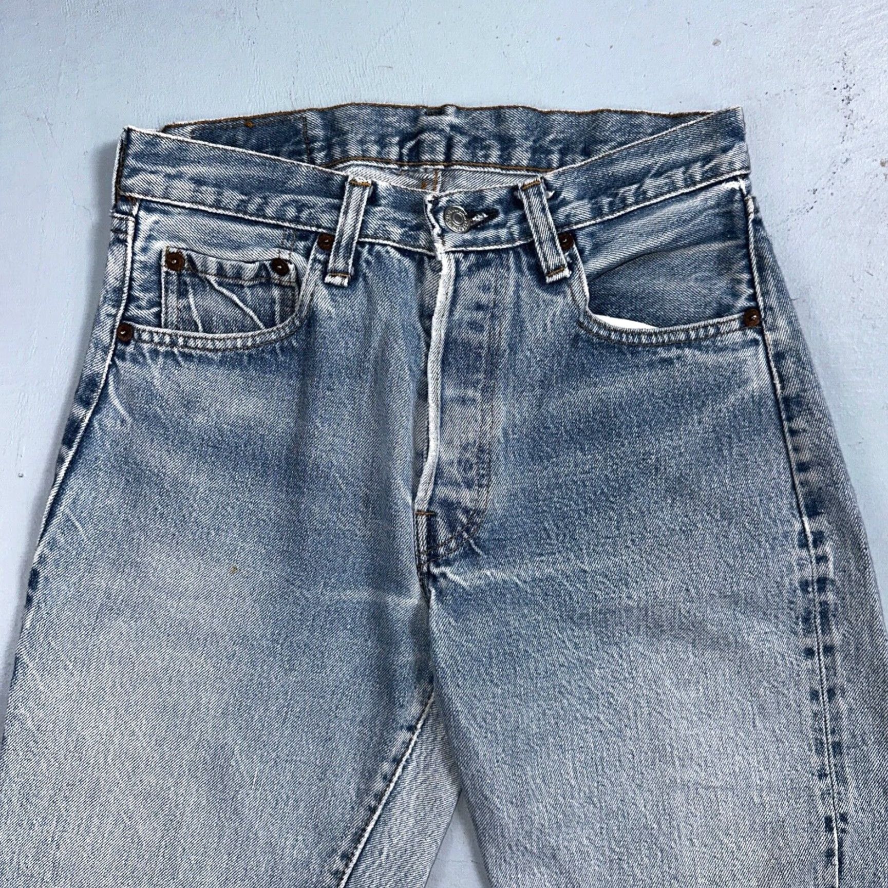 Levi's VINTAGE Levi's 501 XX Jeans 80s Redline Selvedge USA Light Wash 29x38, 29x33? Size US 29 - 2 Thumbnail