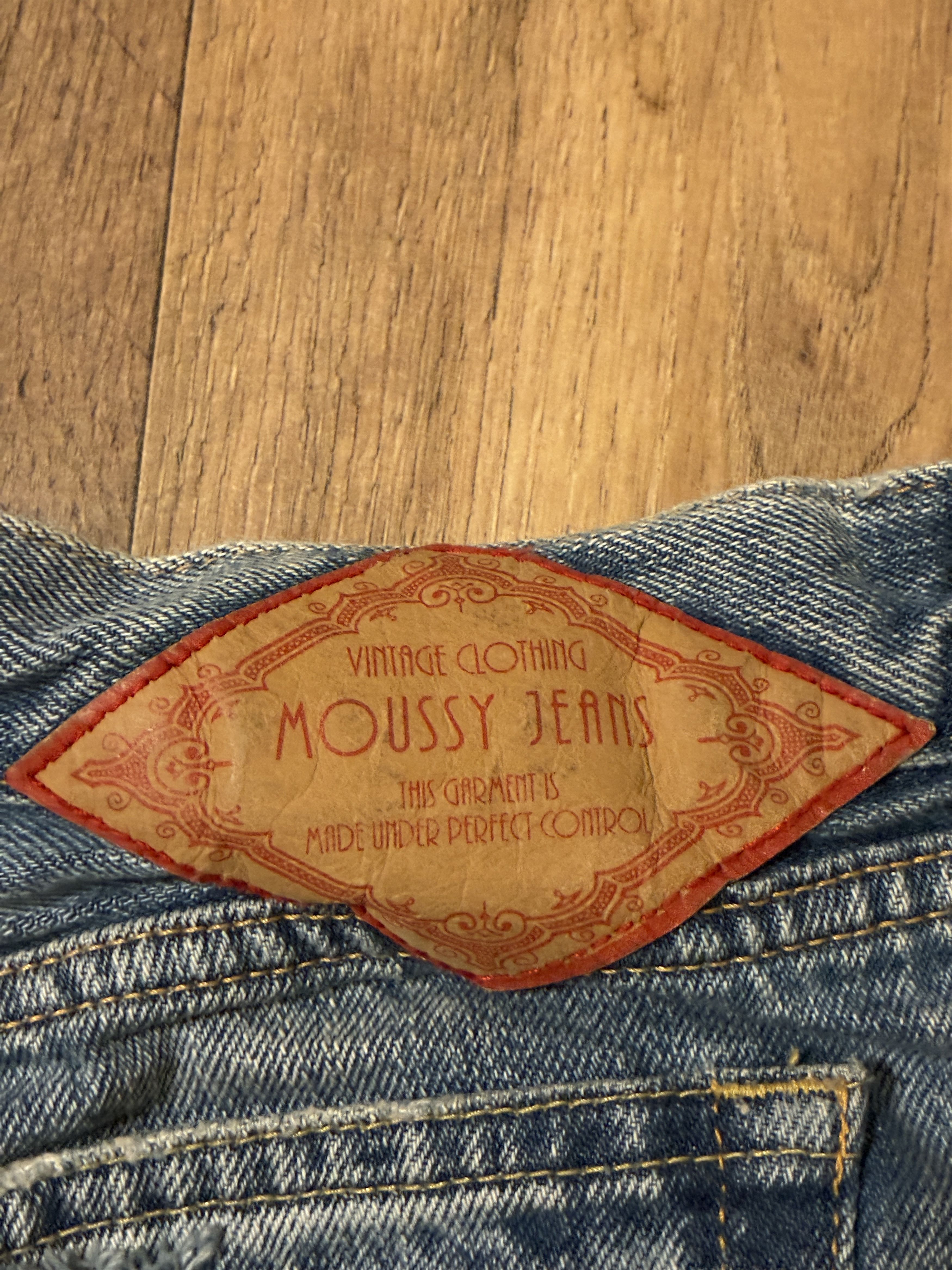 MOUSSY Moussy Vintage Denim Shorts 2 Distressed Frayed Jean Y2K Size 26" / US 2 / IT 38 - 5 Thumbnail