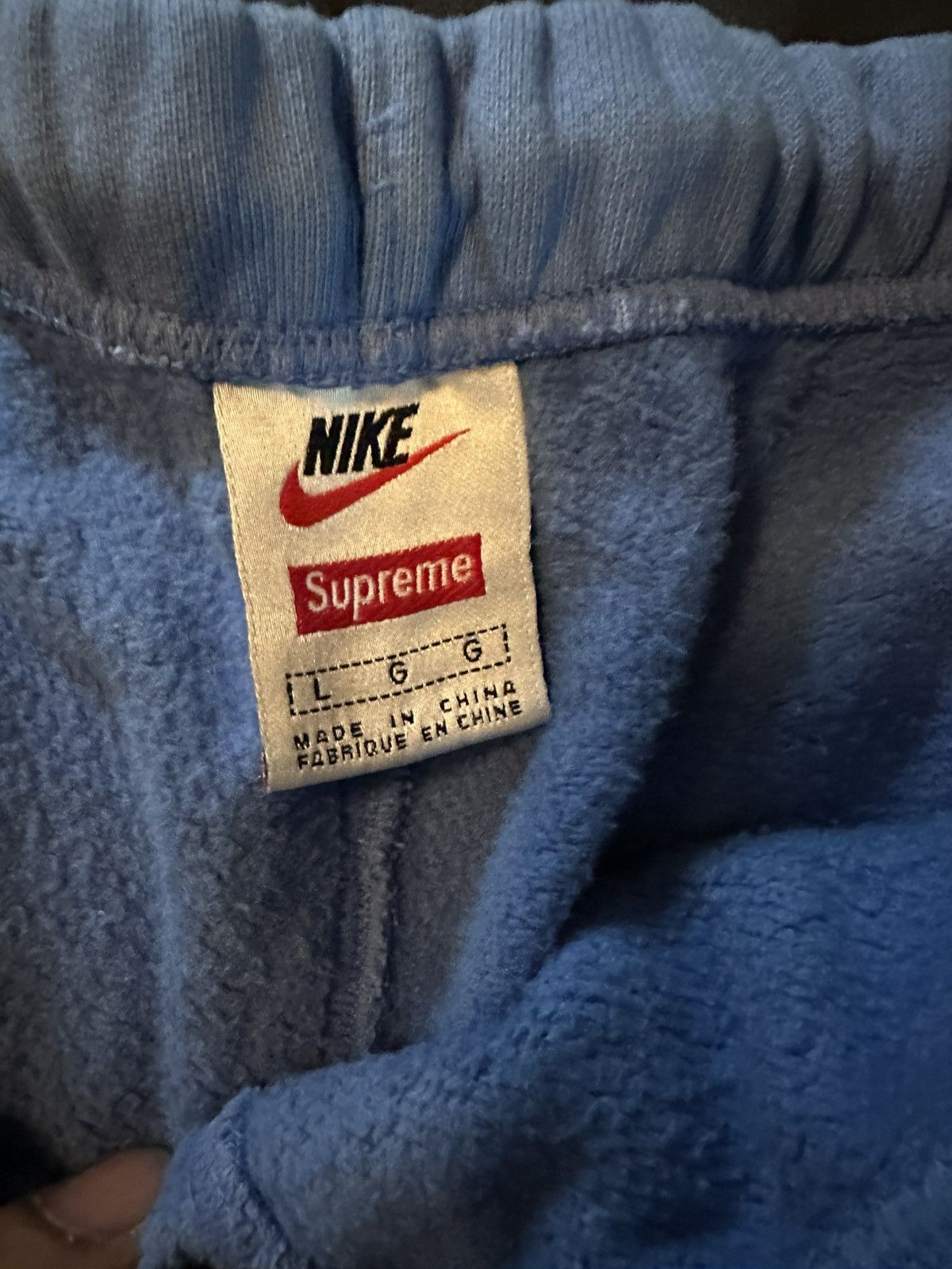 Nike × Supreme Nike x Supreme snakeskin sweatpant Size US 34 / EU 50 - 9 Thumbnail