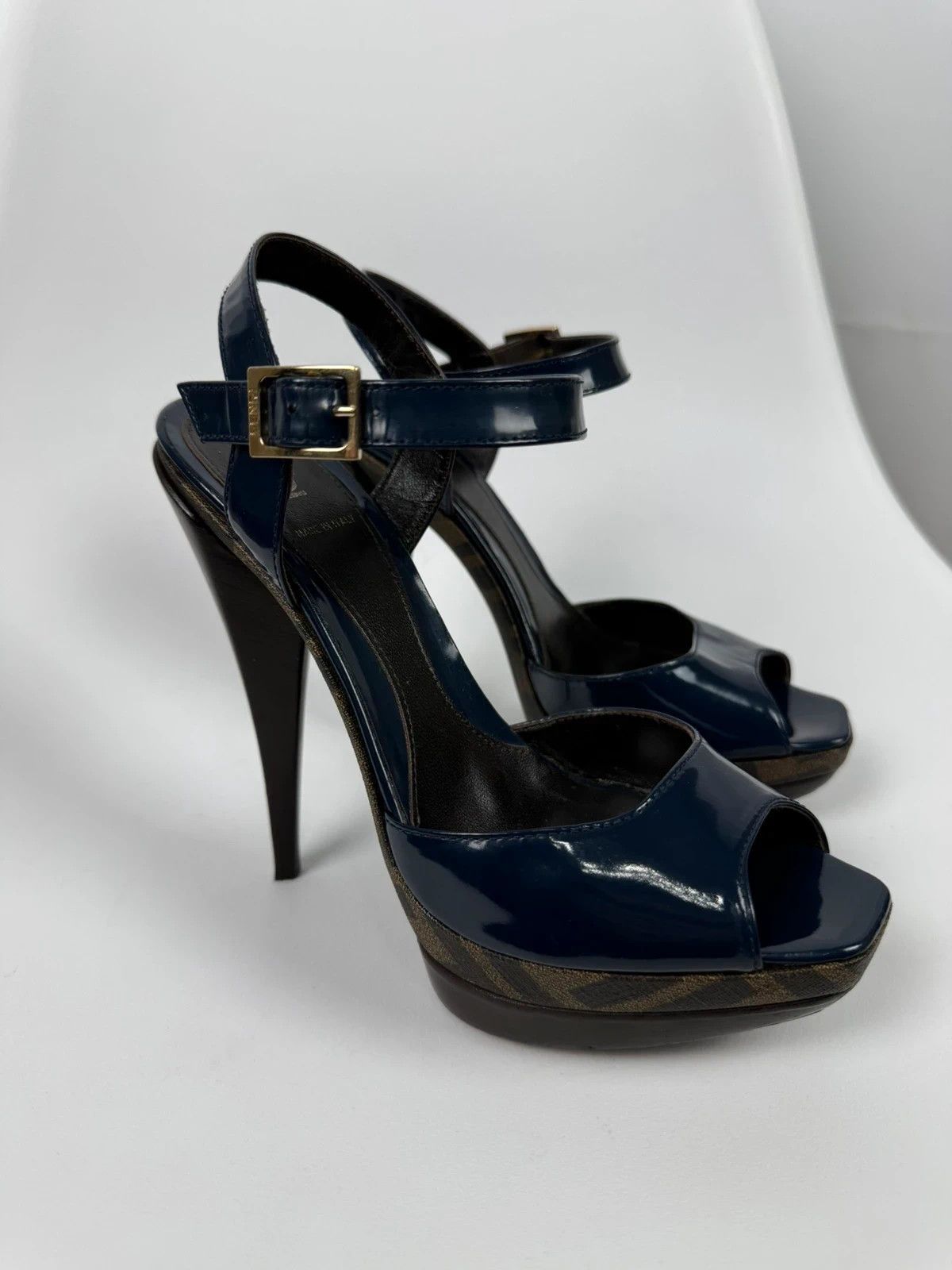 Fendi Fendi Laque Heels Monogram size 37 Size US 7 / IT 37 - 1 Thumbnail